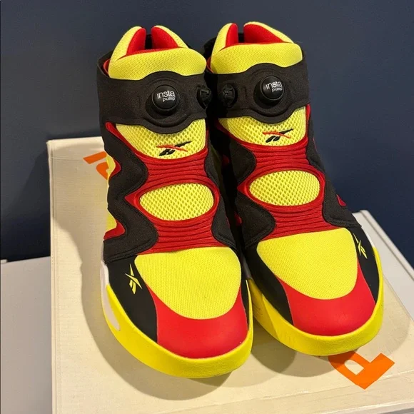 Reebok Instapump Fury Zone "Acid Yellow" sneakers - Picture 3 of 8